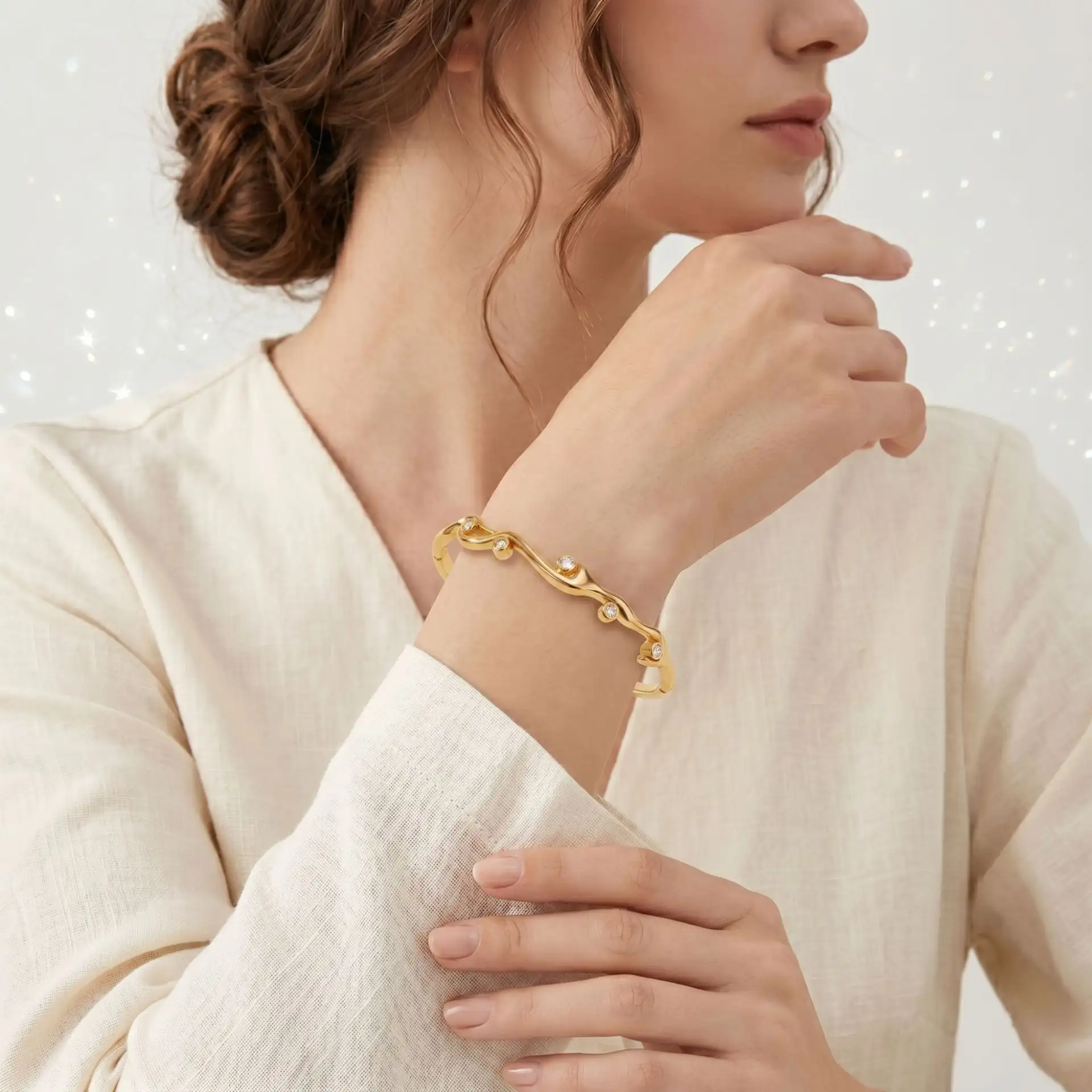 Copper Bangle With Zircon Inlays Versatile Non-fading And Featuring A Secure Clasp