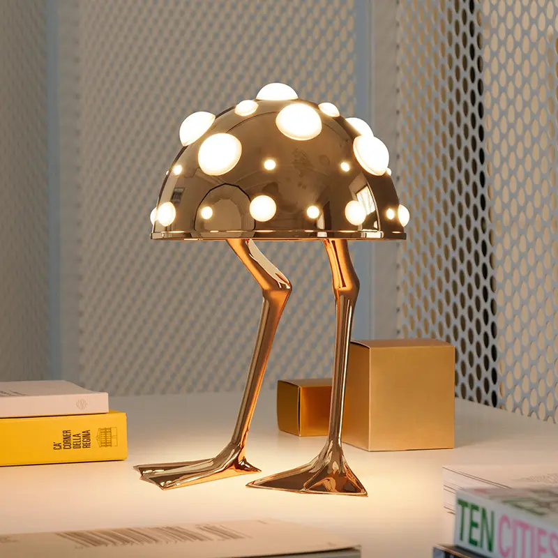 Space Duck All-copper Table Lamp