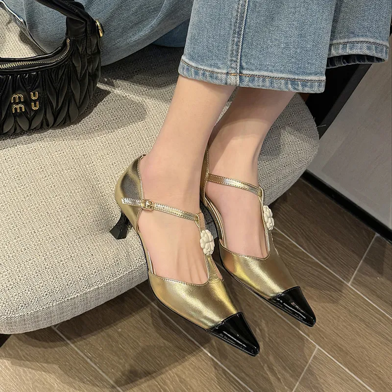Women's Flower Stiletto Heel Pointed Toe Shallow Mouth Shoes - Gold