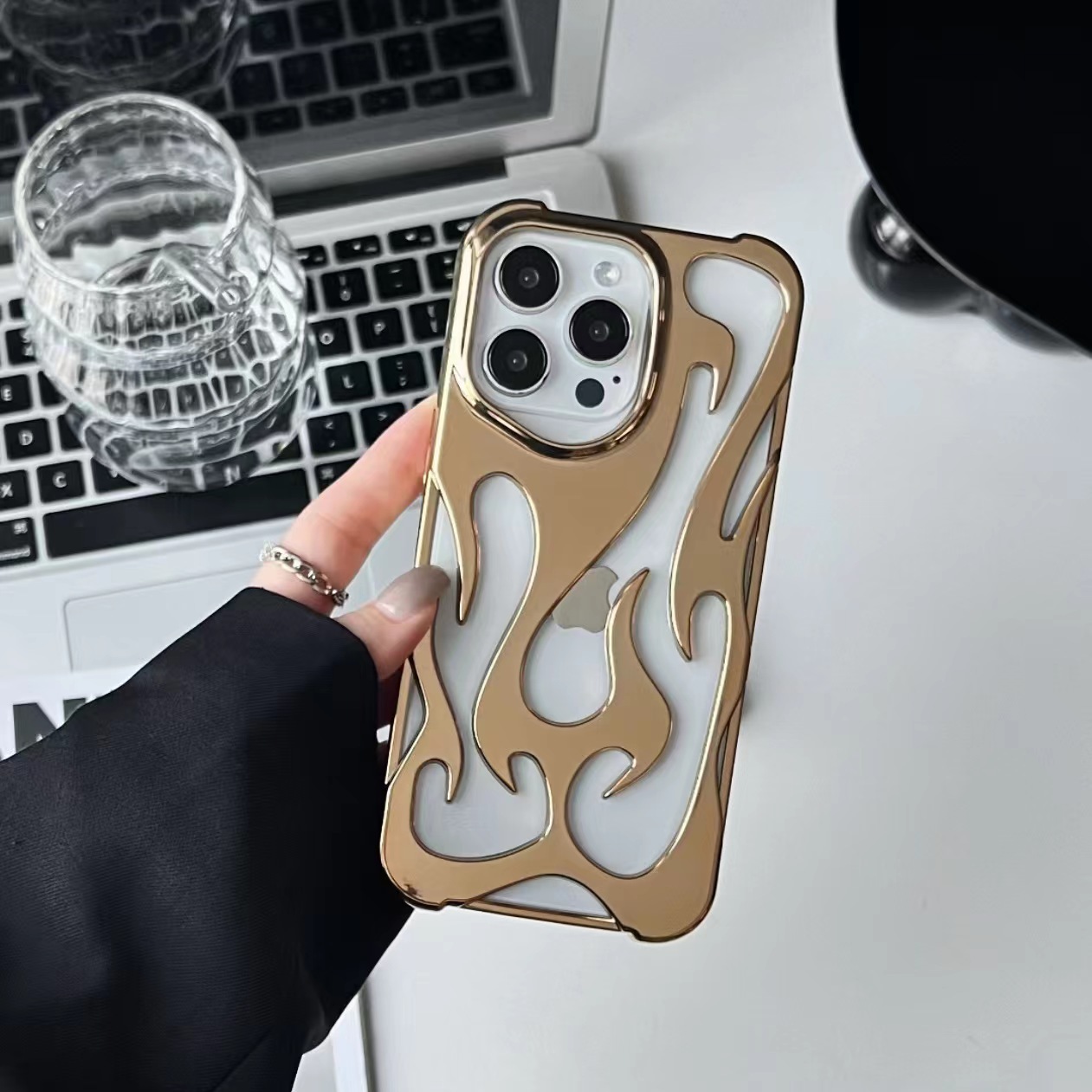 Electroplating Hollow Heat Dissipation Phone Case - Image 7
