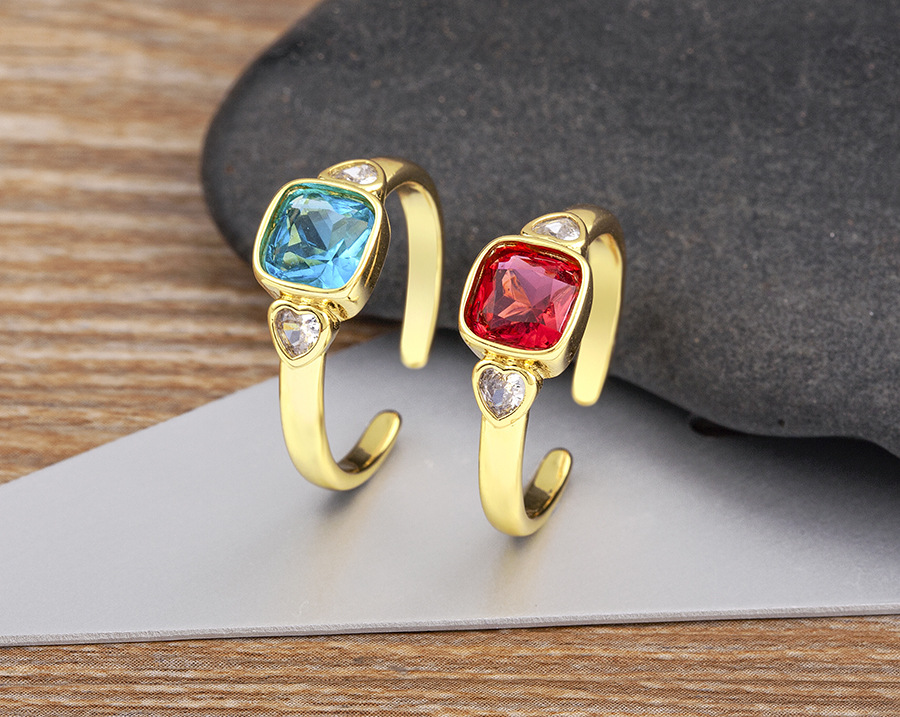 Buy Women's Clothing Online | Buy Trending Dresses for Women