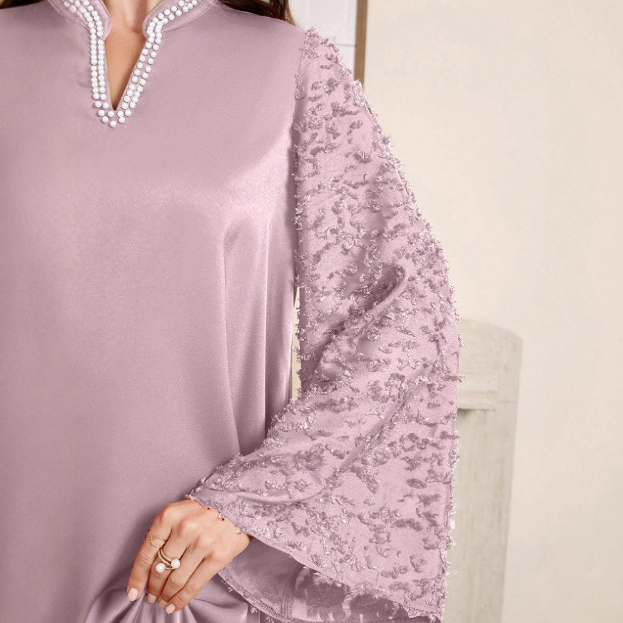 Elegant And Comfortable Long Gown With A Pearl-trimmed Collar - Image 3