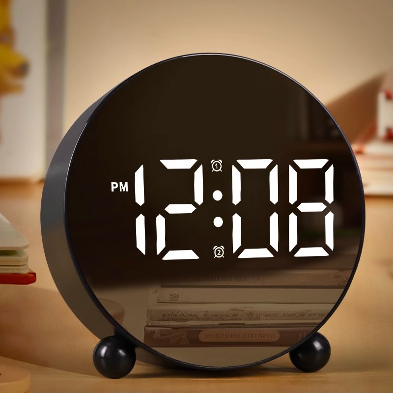 Simple Plastic Bedside Temperature Clock For The Home