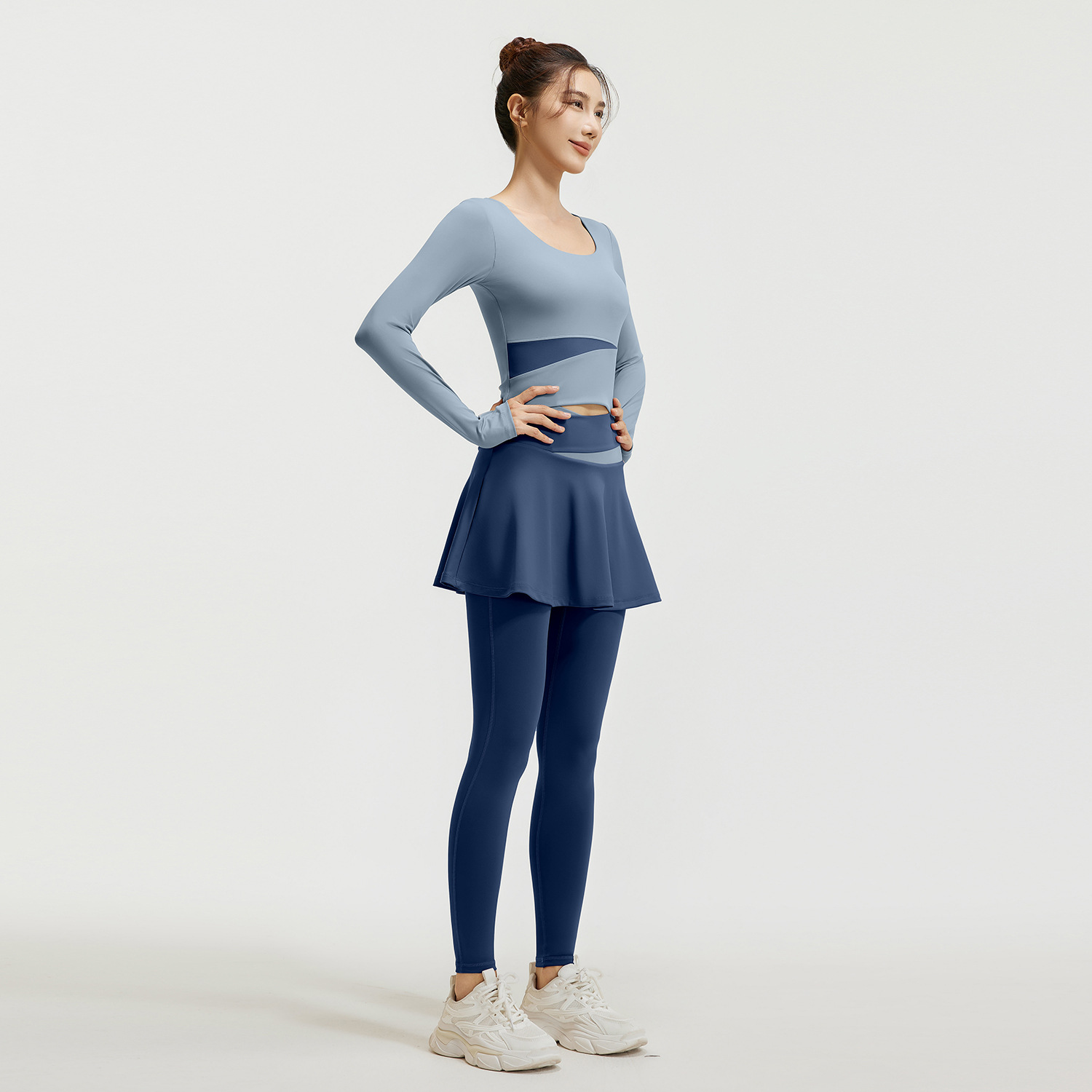 Womens Yoga Top And Pants Set For Mind-Body Wellness