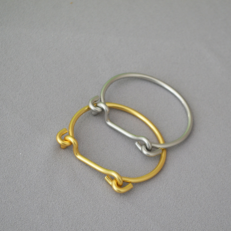 Retro Brass-Gilded Minimalist Geometric Oval Bracelet For Women