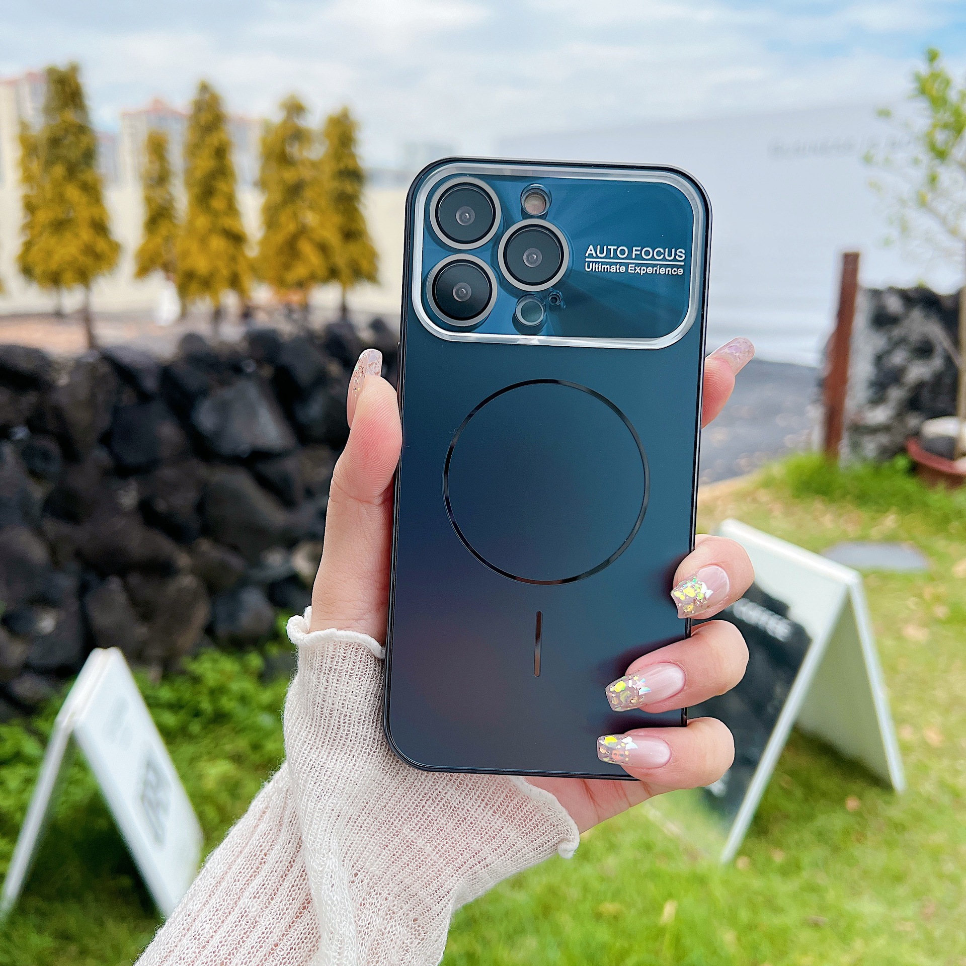 Laser-Cut Large-Window Lens Ring Magnetic Phone Case 7