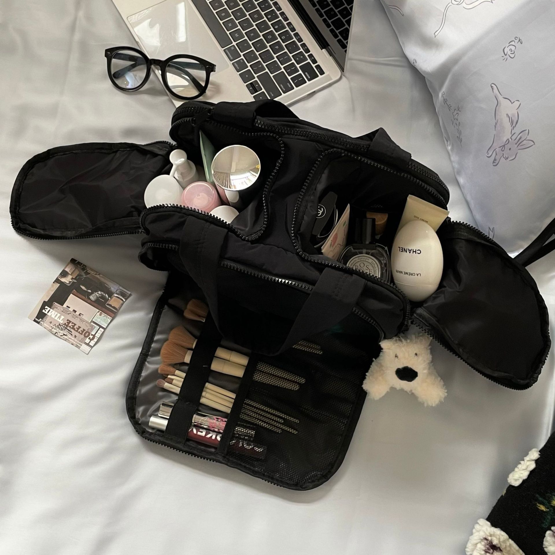 https://cf.cjdropshipping.com/quick/product/1dbd2333-9f43-4267-a3bc-0c2c0f95f3af.jpg