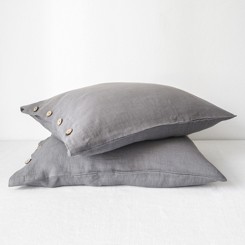 A Pair Of Nordic-style Linen Pillowcases