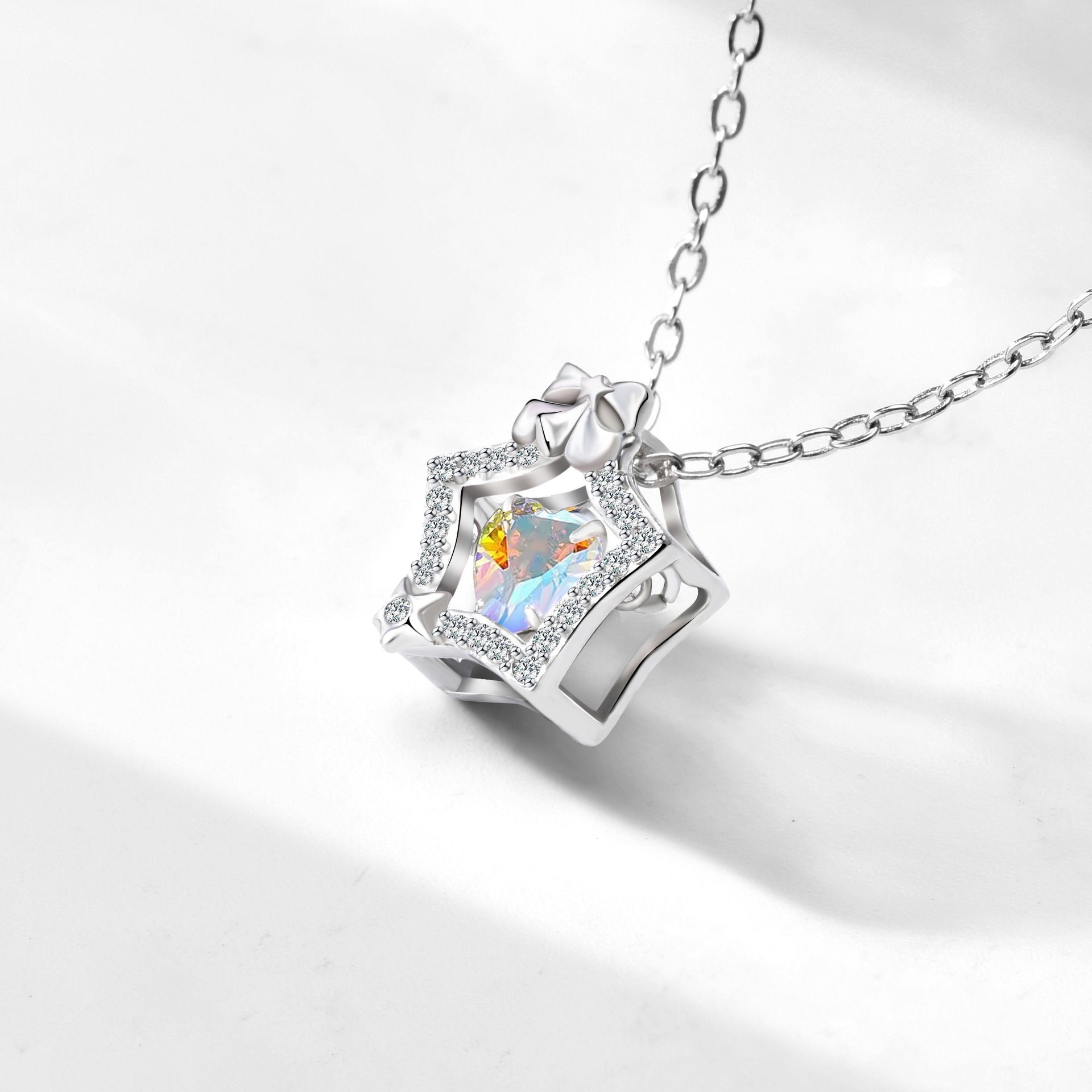 Original Magic XINGX S925 Silver Necklace Female Summer Light Luxury Minority Shining