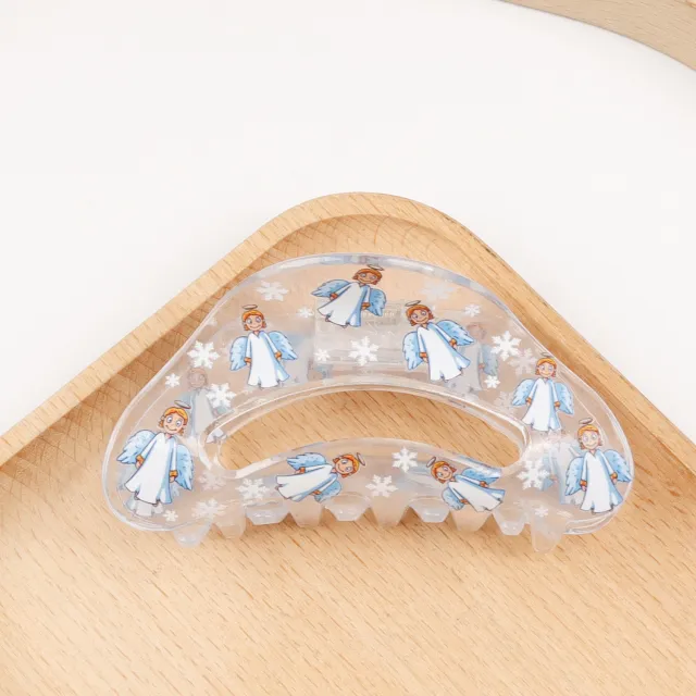 Gingerbread Man Patterned Shark Clip With A Festive Christmas Vibe Angel - Shop at LoveMi
