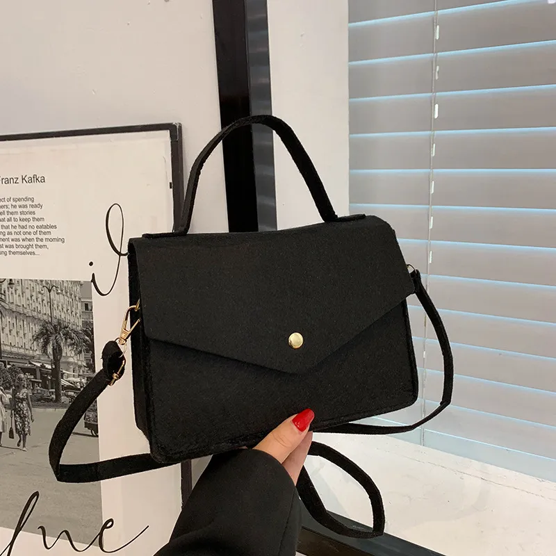 Women's Fashion Shoulder Messenger Bag - Black