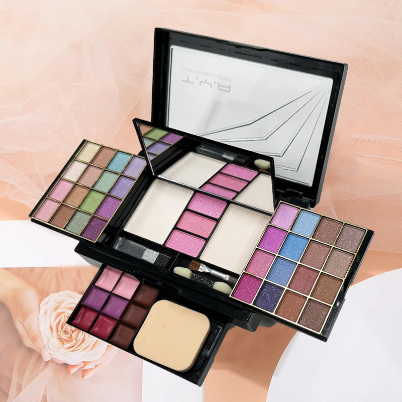A Tianya Cosmetics 46-Color Pearlescent Eyeshadow Set With Puff