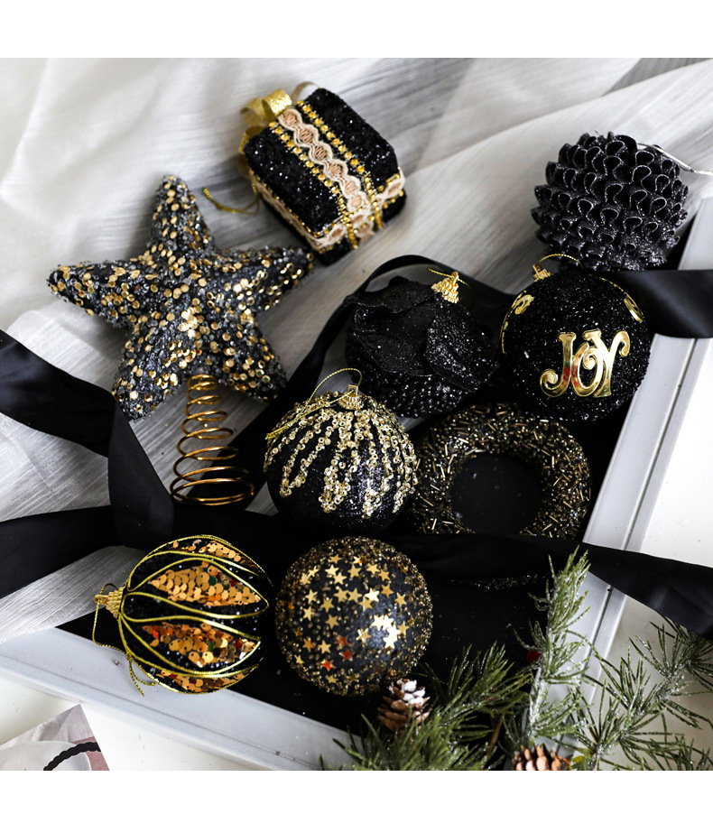 Black And Gold Plush Christmas Ball Christmas Tree Ornament 46 1e5d277f 01c3 416a 9d16 23792d581dae