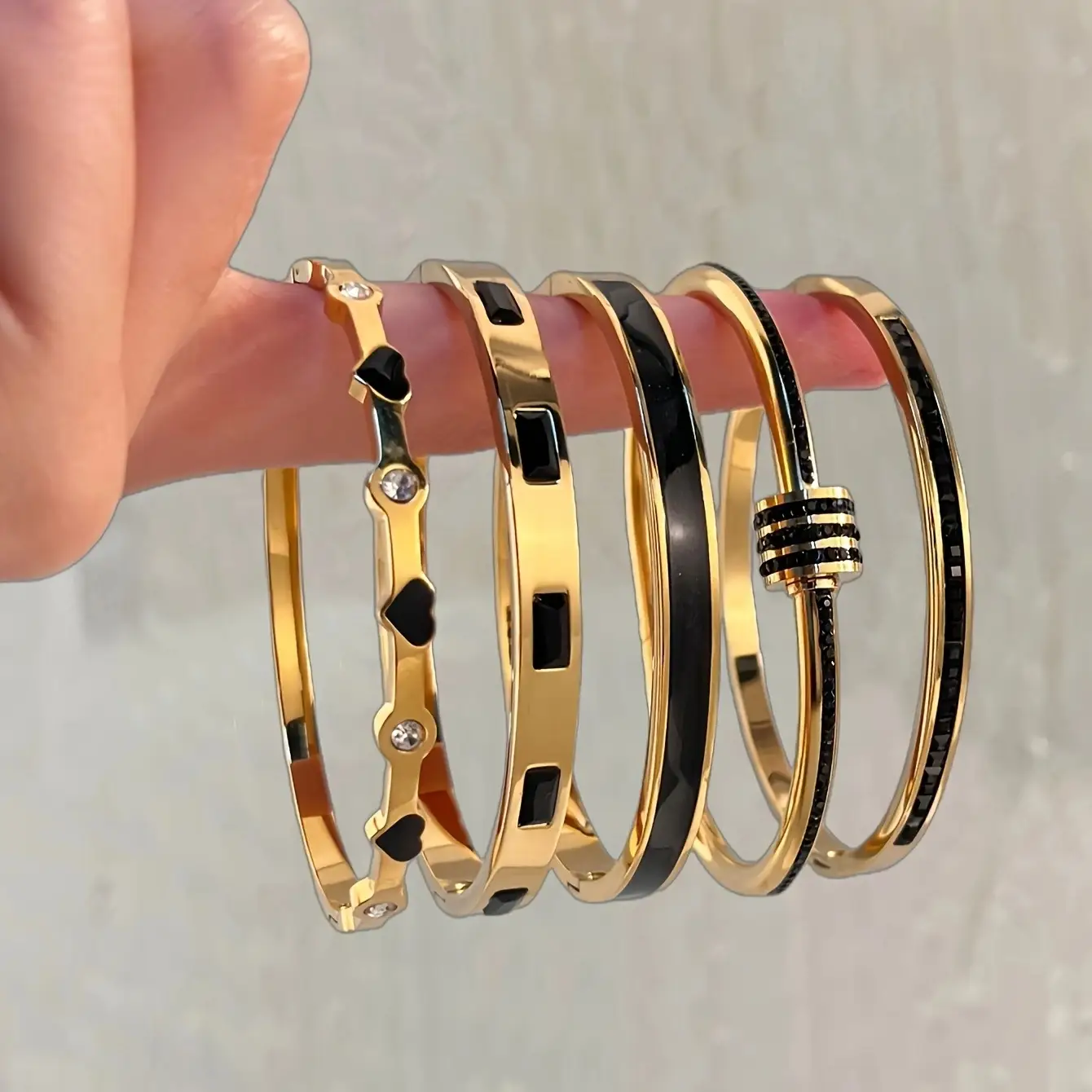 Titanium Steel Bracelet Women's High Sense Oil Drop Peach Heart Diamond
