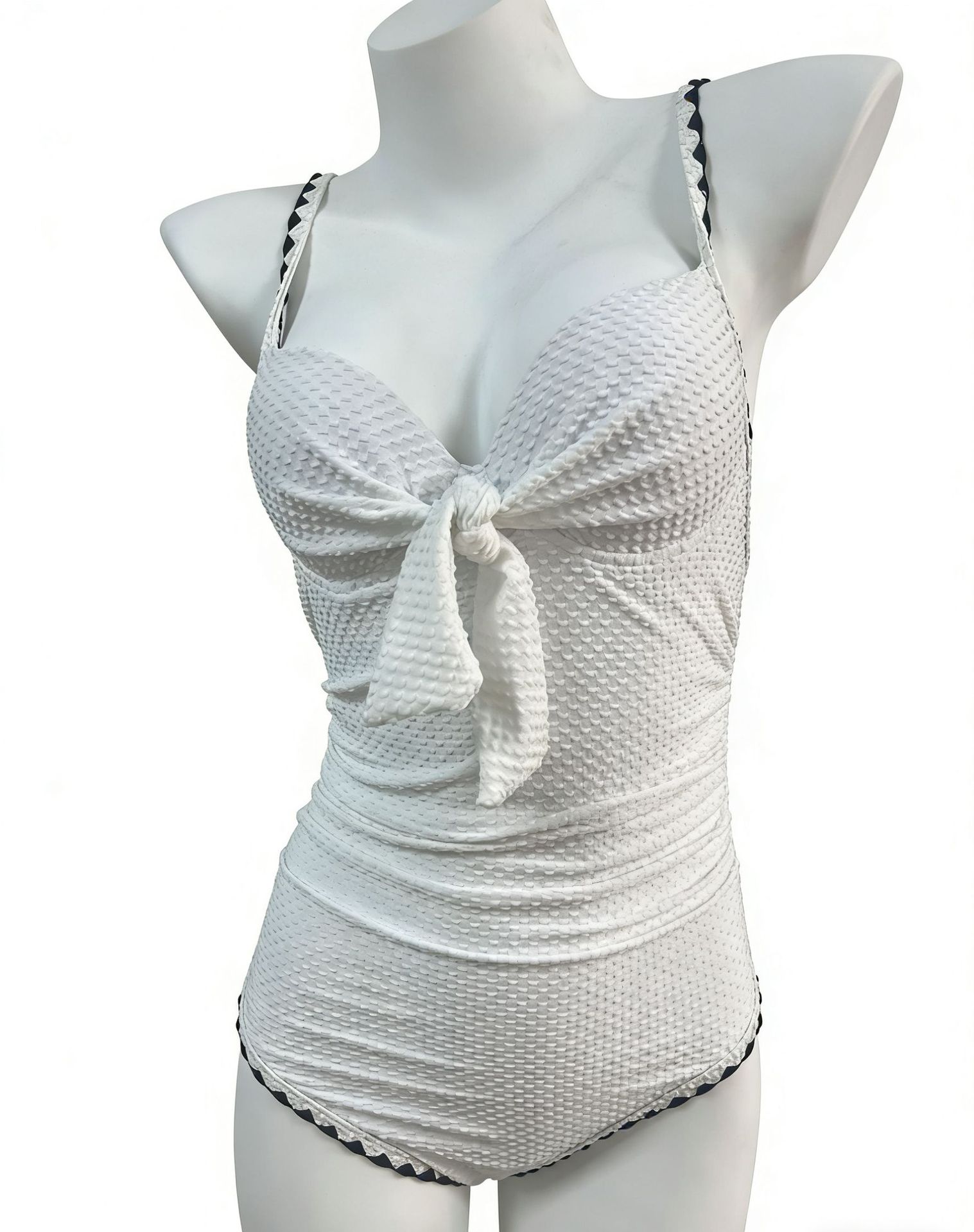 Buy Women's Clothing Online | Buy Trending Dresses for Women