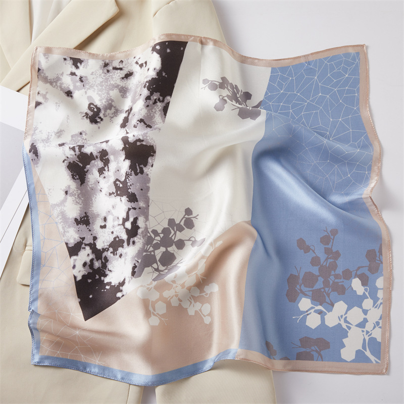 Black Four-Panel Silk Authentic Silk Scarf