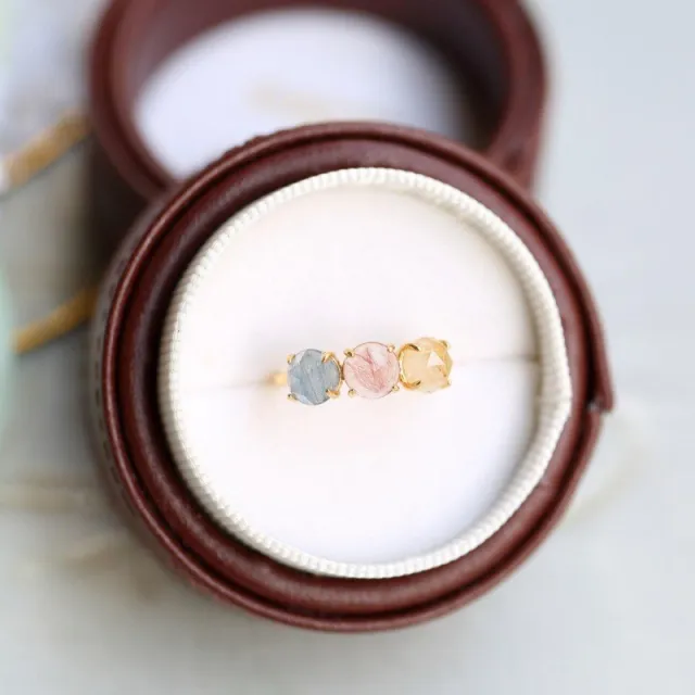 Ring Japanese Retro Style Ring Color Crystal - Shop at LoveMi