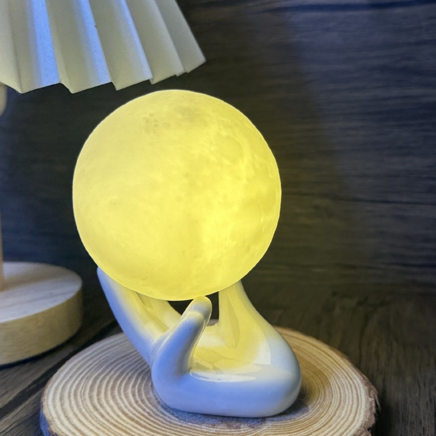 手托创意星球灯小夜灯星空灯月球灯浪漫氛围灯床头灯卧室生日礼物