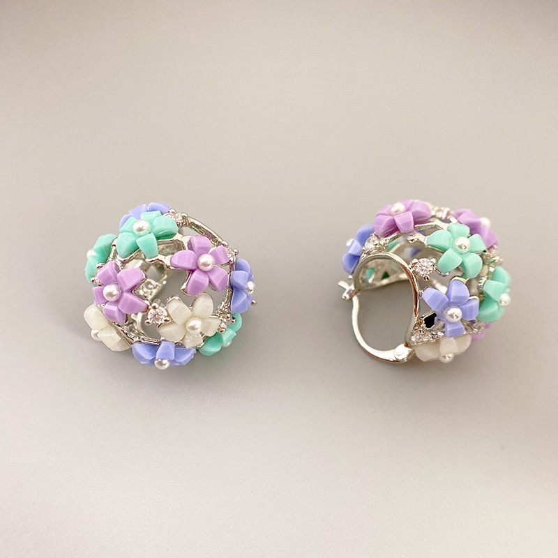 Small Flower Style Personalized Spherical Earrings For Women