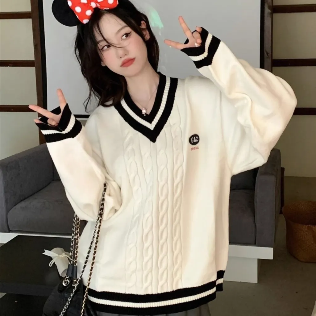 American-style Oversize Sweater V-neck Letter Embroidery Twist Fall And Winter Outer Wear Sweater Lazy Sweater - Light Apricot