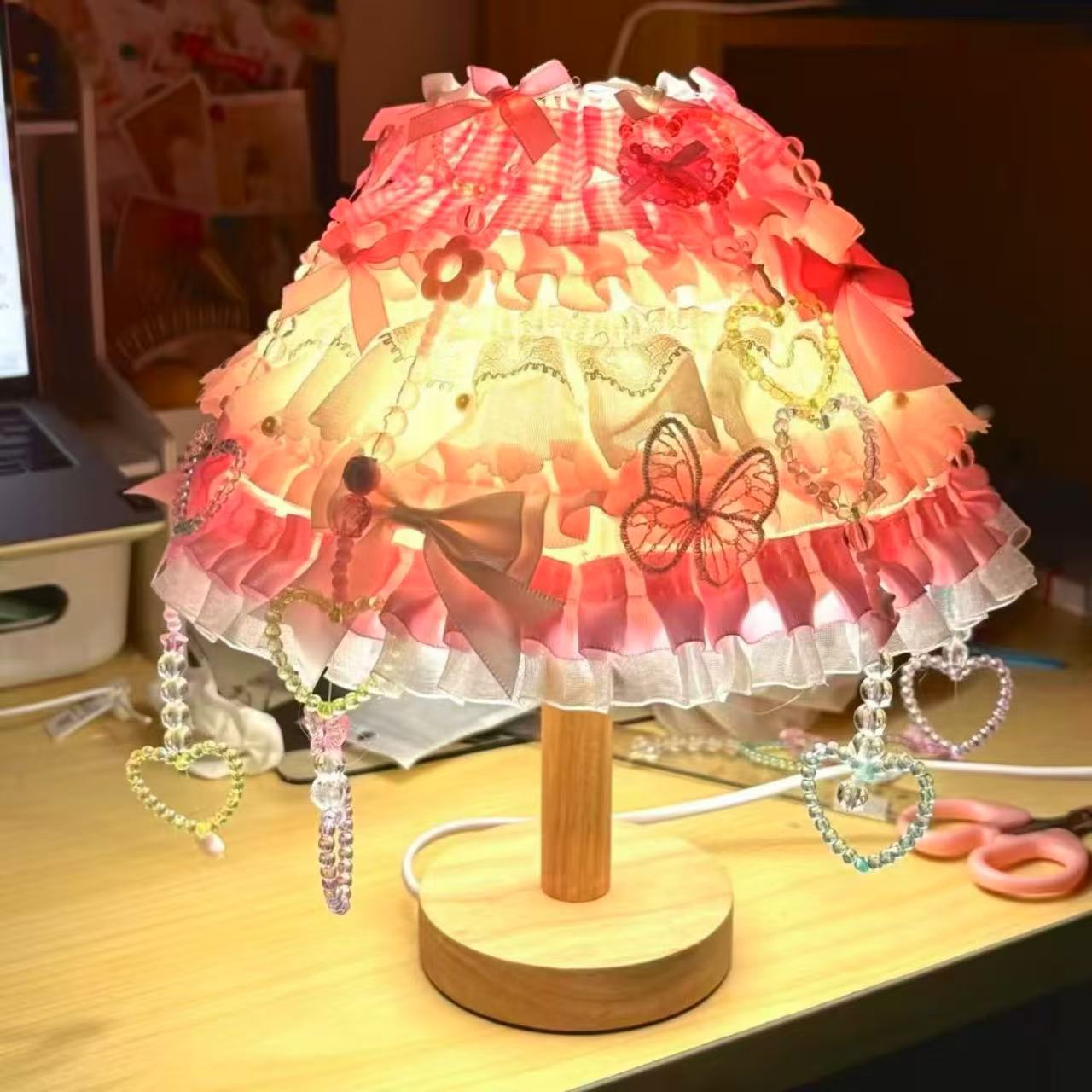 Same As On Xiaohongshu A Romantic High-end Cake-shaped Table Lampperfect For A Girly