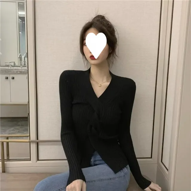 Japanese Style V neck Sweater Waist Trimming Short Top For Women Black - Shop at LoveMi