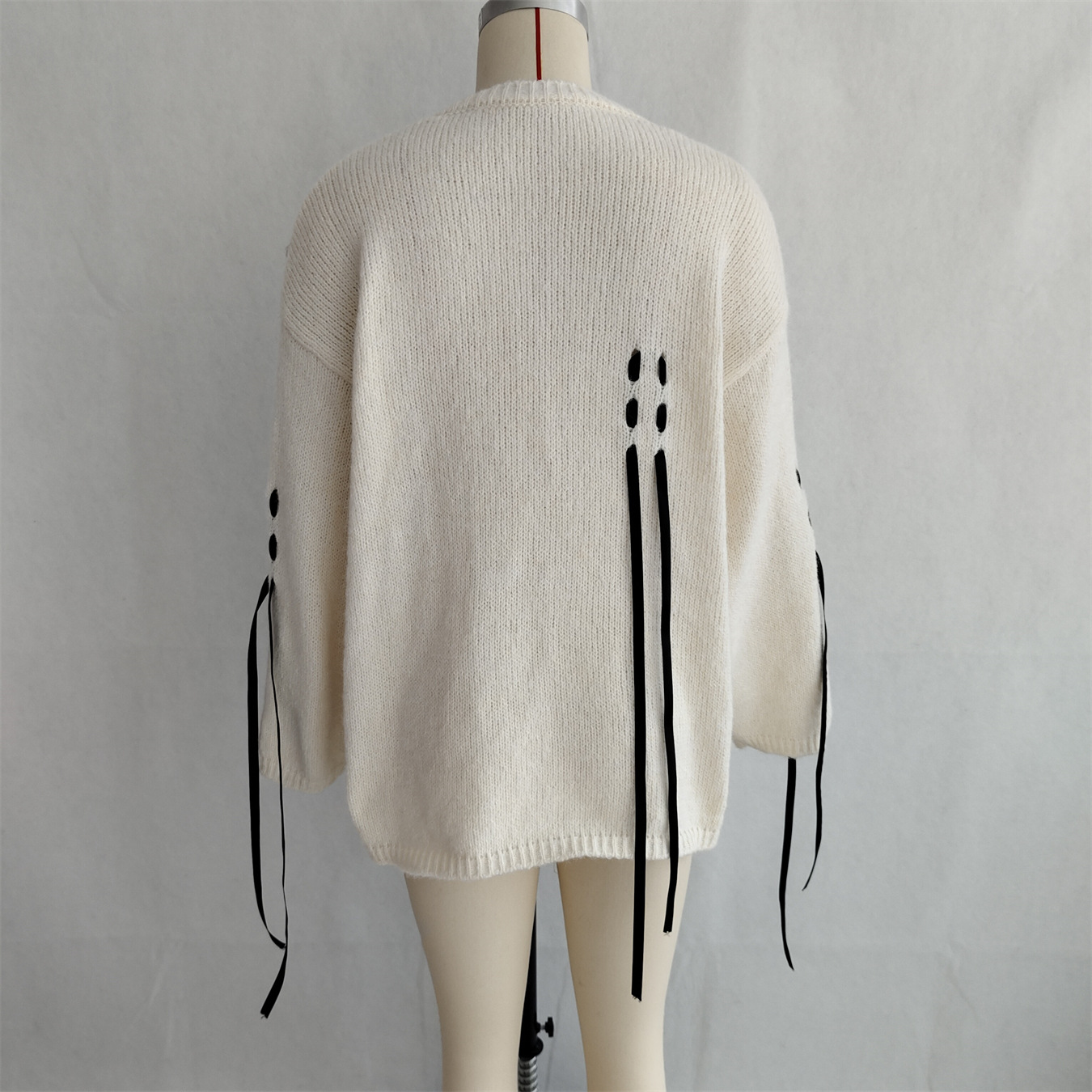 Handmade Lace-up Knitted Round Neck Long Sleeve Loose Sweater