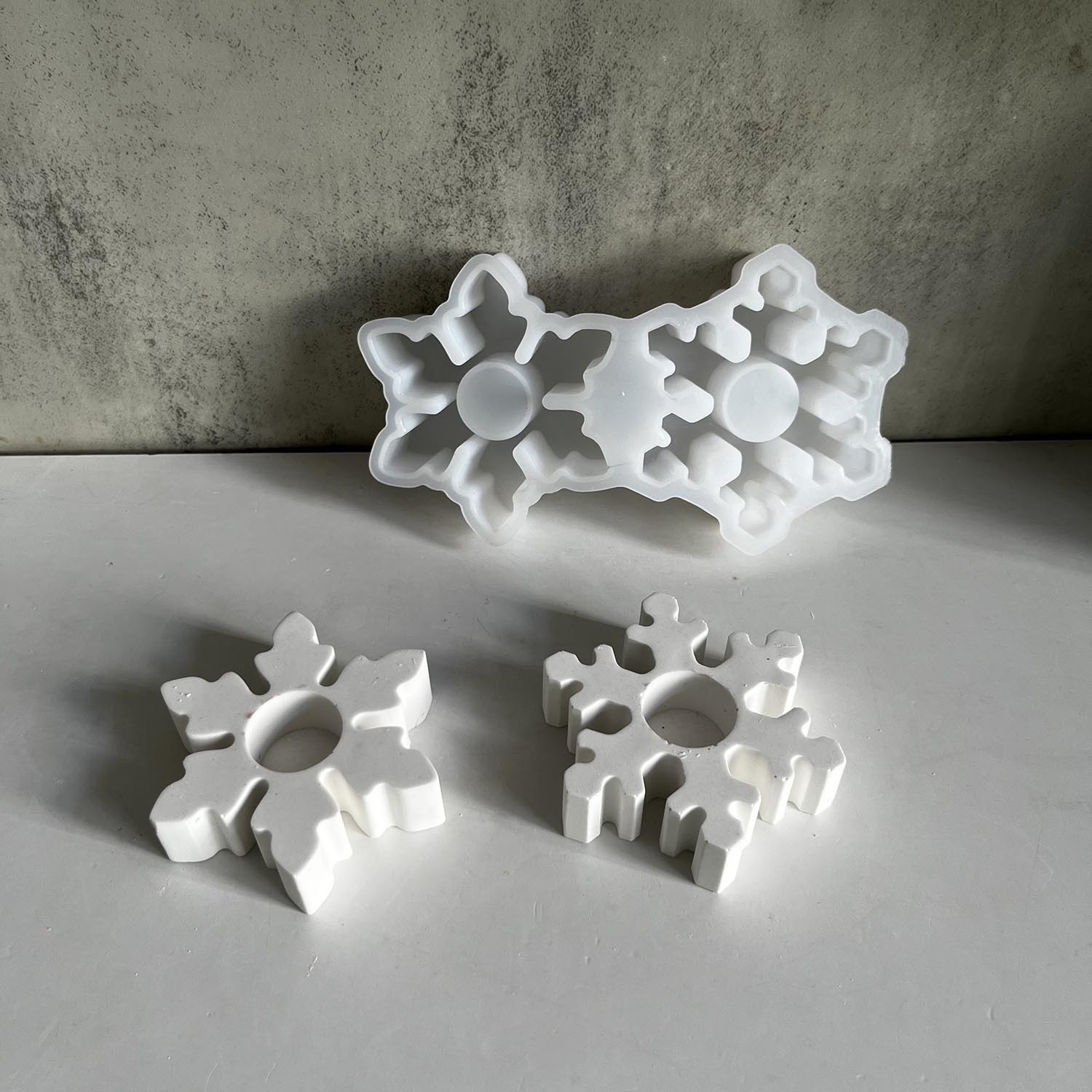 Title 4, Two-piece Snowflake Long Candlestick Silicone Mold