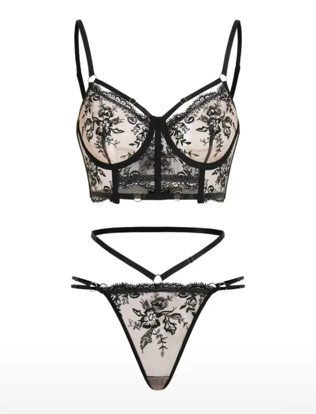 Stylish French Style Embroidered Crop Top And Underwire Bra Set For Women Black - Shop at LoveMi