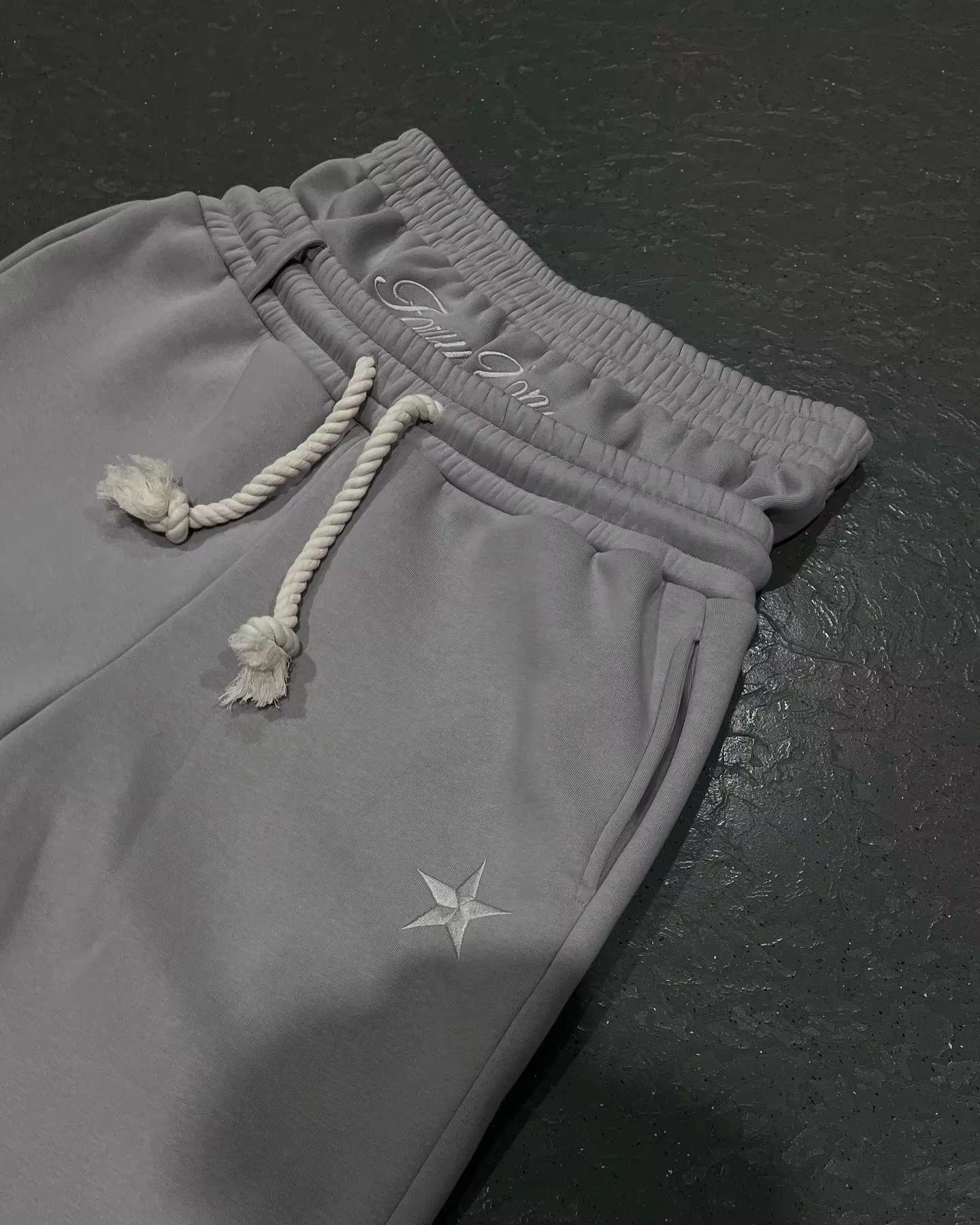 Trendy Double-waist Five-pointed Star Embroidery Couple Simple Casual Fake Two-piece Wide-leg Sweatpants