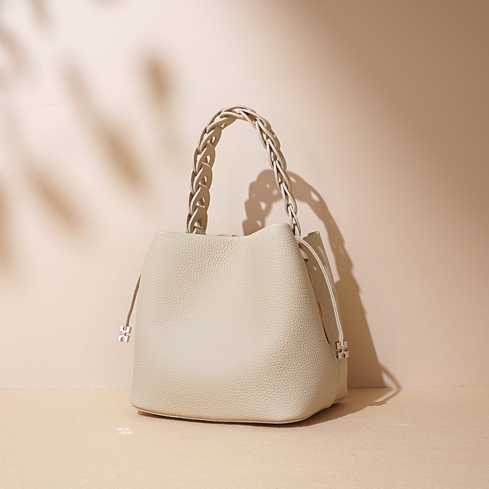 https://cf.cjdropshipping.com/quick/product/205828d3-637f-440a-998a-c3d89e081a0b.jpg
