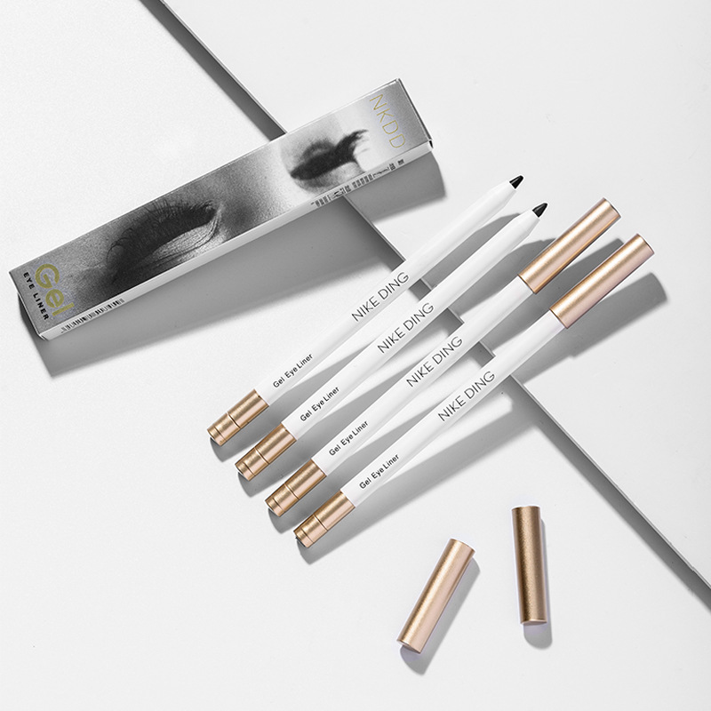 Matte Eyeliner Pencil Thats Waterproof And Smudge-proof