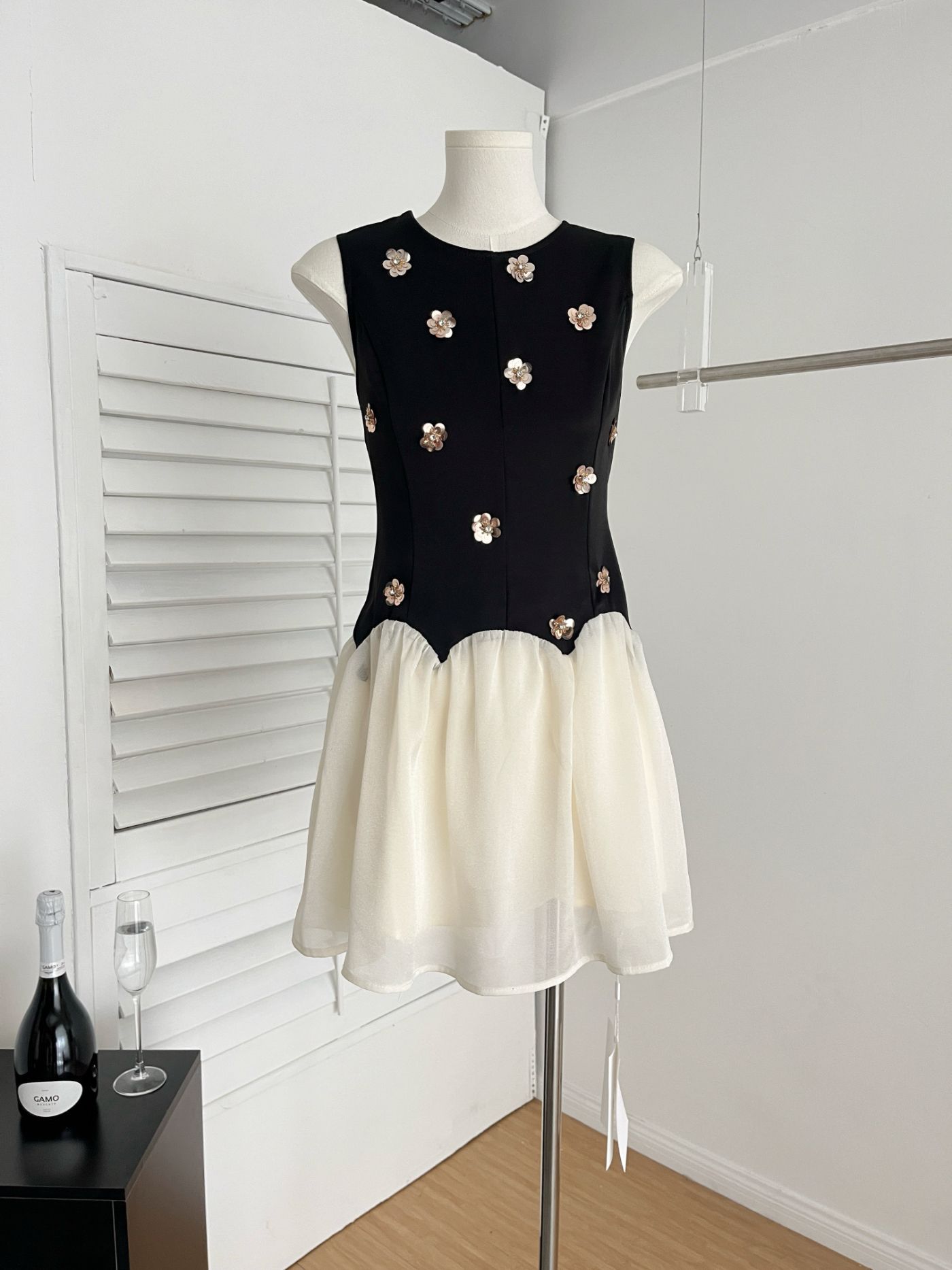 Niche Design Three dimensional Flower Stitching Gauzy Skirt Dress Black Short - Shop at LoveMi