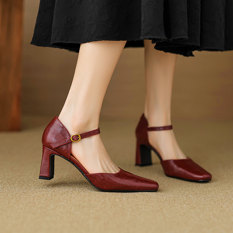 Summer New Womens Shoes Square-toe Vintage Closed-toe Sandals