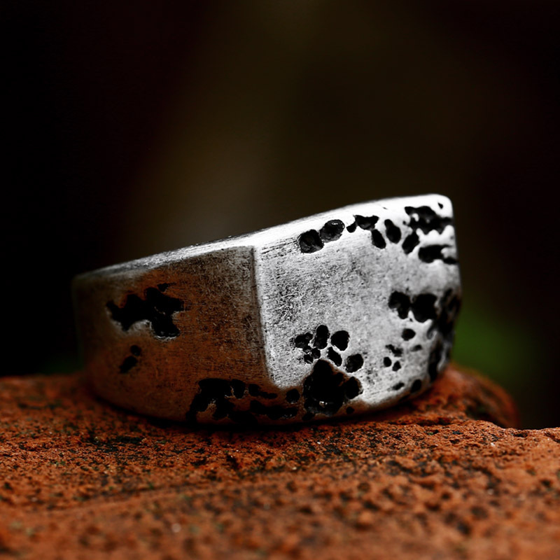 Men's Vintage Distressed Stainless Steel Rock Ring