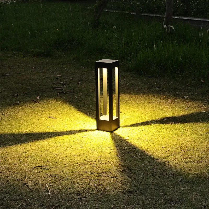 Square Outdoor Waterproof LED Lawn Lamp Courtyard
