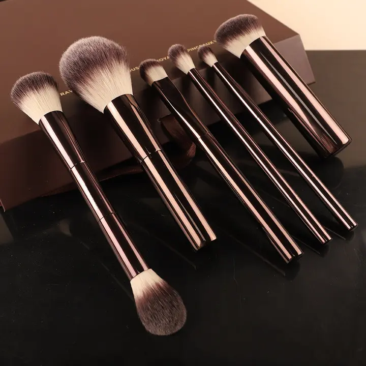 7-piece Makeup Brush Set Including Foundation