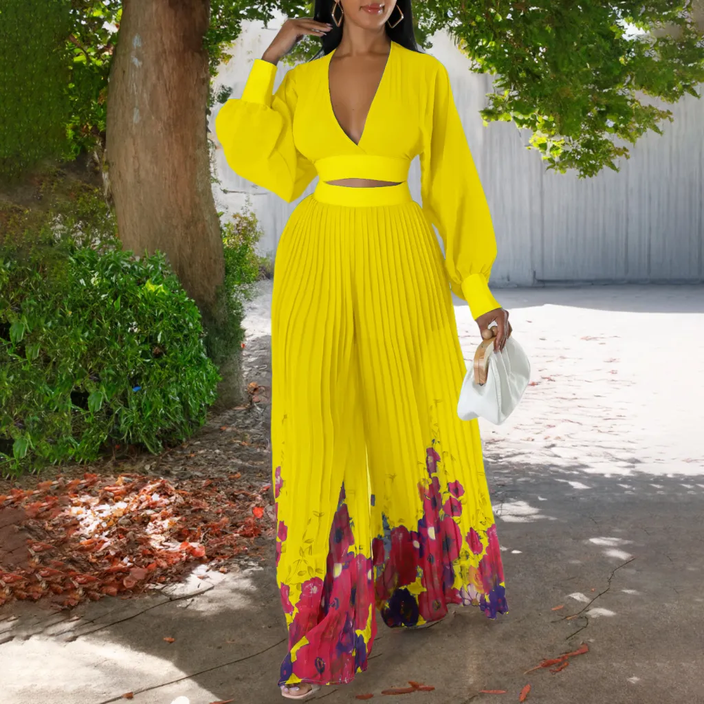 Women's Fashionable Elegant Chiffon V-neck Pleated Top Printed Wide-leg Pants Suit - Yellow