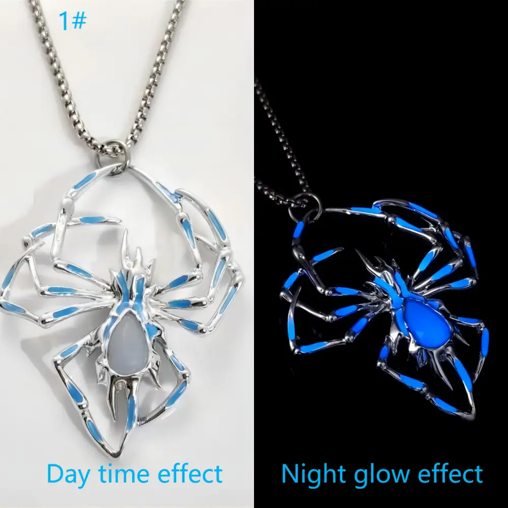 Halloween Creative Stereo Luminous Spider Necklace Jewerly Glowing Night