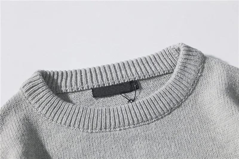 Title 7, Mens Sweater Round Neck