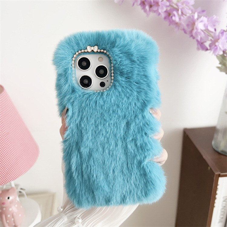 Title 16, Autumn And Winter Plush Sets Of Warm Phone Case