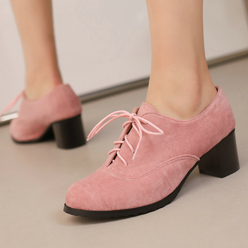 Womens Deep-v Cut Shoes With A Round Toe Chunky Heel And Matte Finish Featuring Front Lacing