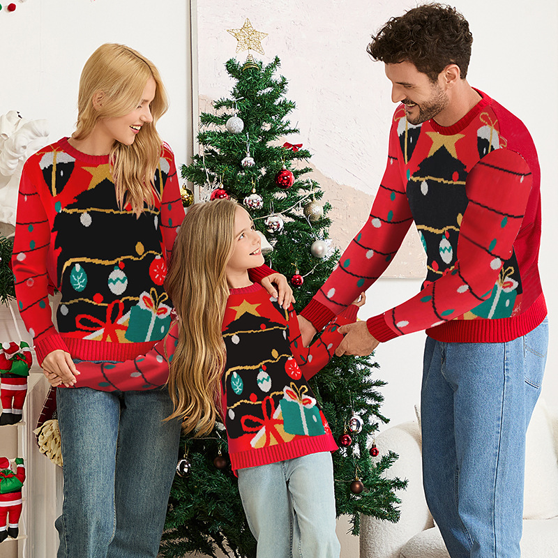 Hot-selling Jacquard Christmas Tree Sweater A Relaxed Laid-back Style For Couples