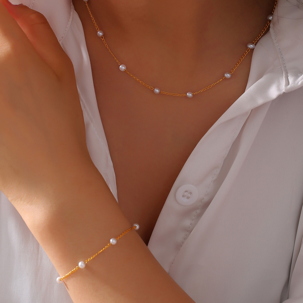 Womens Versatile Round Titanium Steel Bracelet That Wont Fade