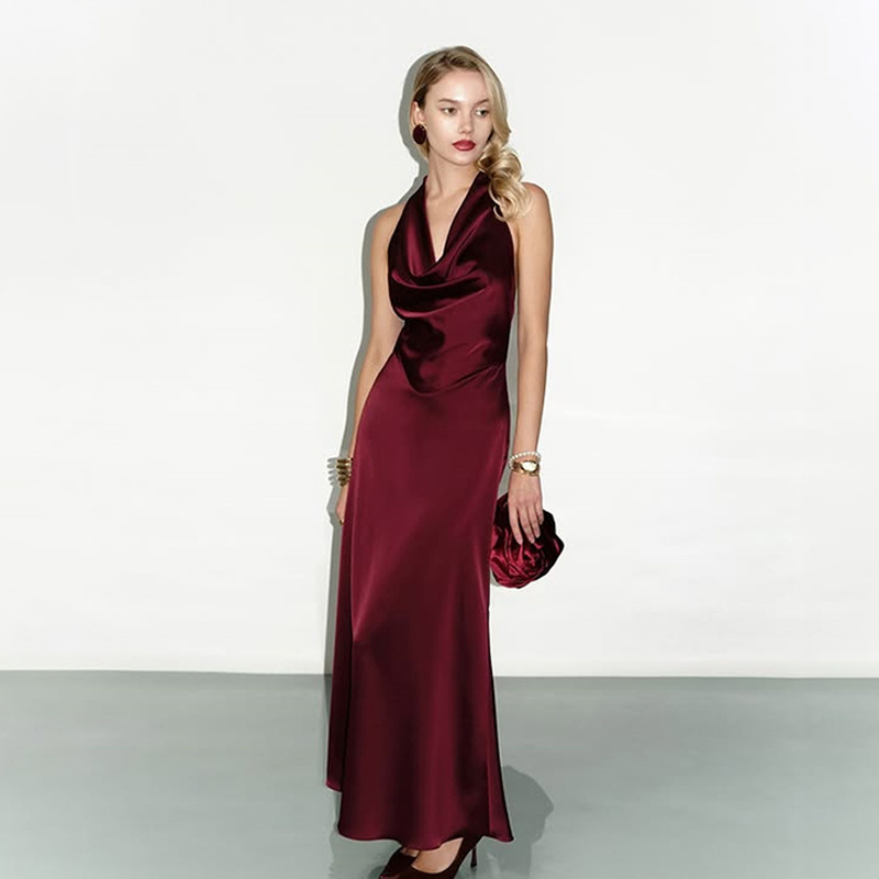 Low-cut Fashion-forward Sexy Wine-red Backless Dress