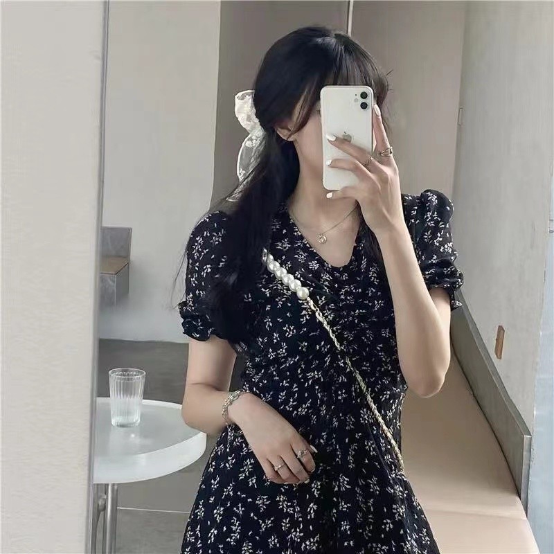 A-line Dress Thats Below-the-knee And Slimming