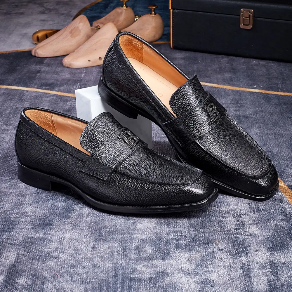Mens Loafers Featuring A Genuine Leather Sole