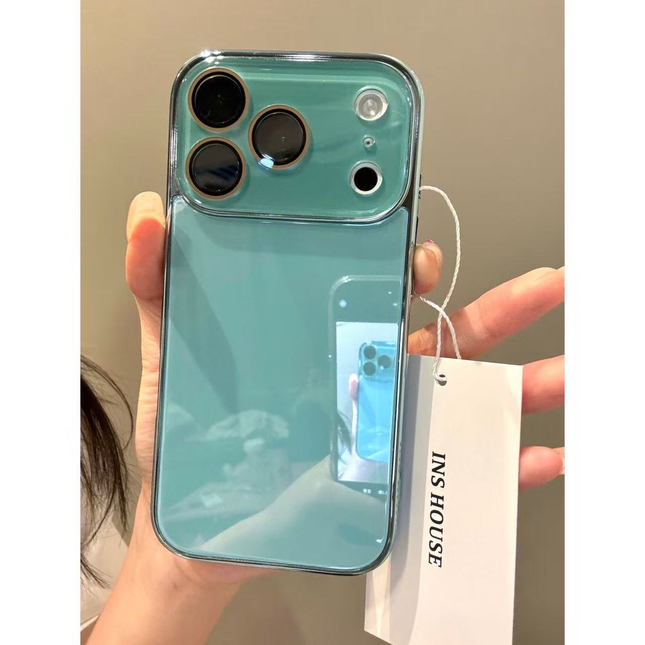 Instagram-worthy Emerald-green Phone Case With A Premium Vibe