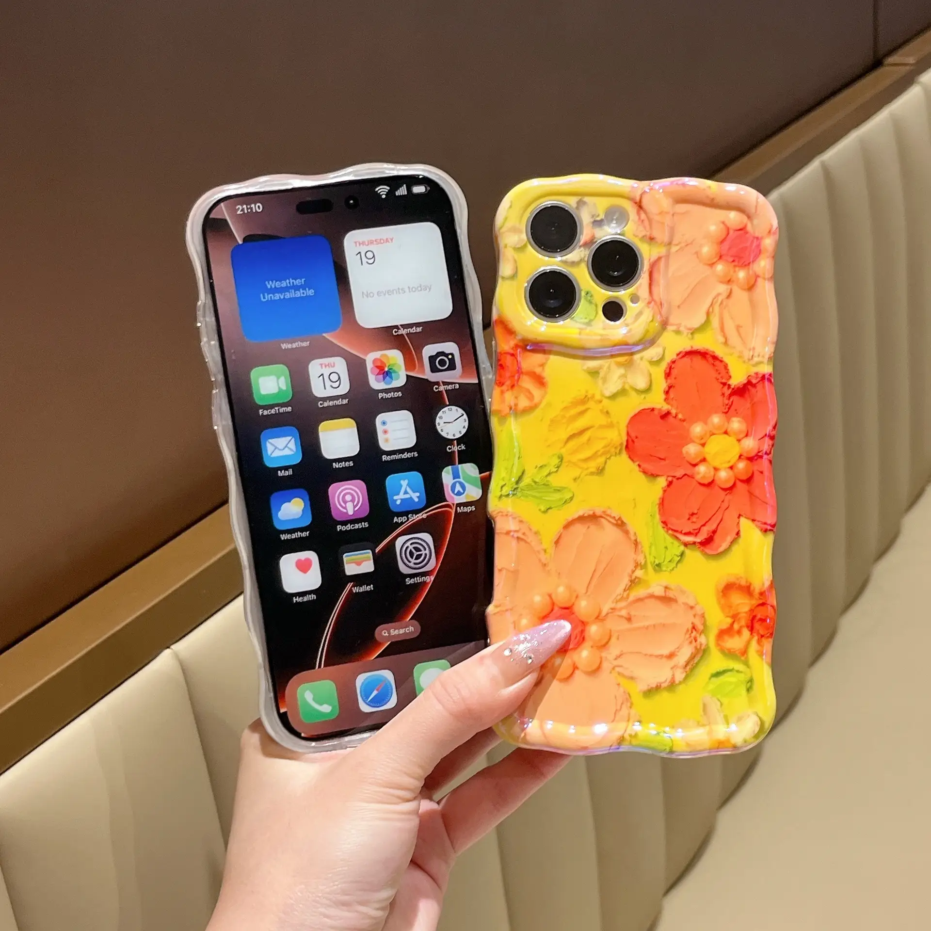 Twist-edge Blue Light Oil Painting Flower High-end Phone Case