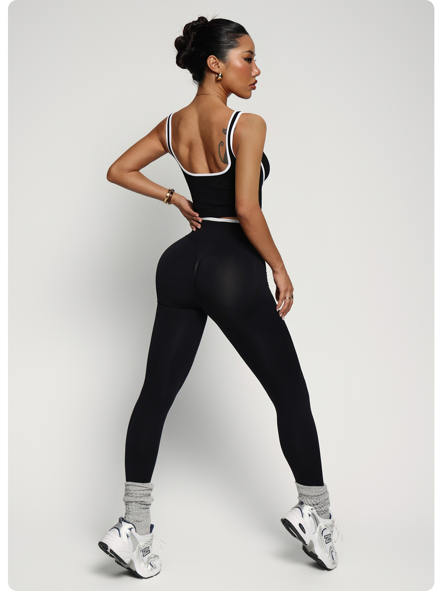 Buy Women's Clothing Online | Buy Trending Dresses for Women